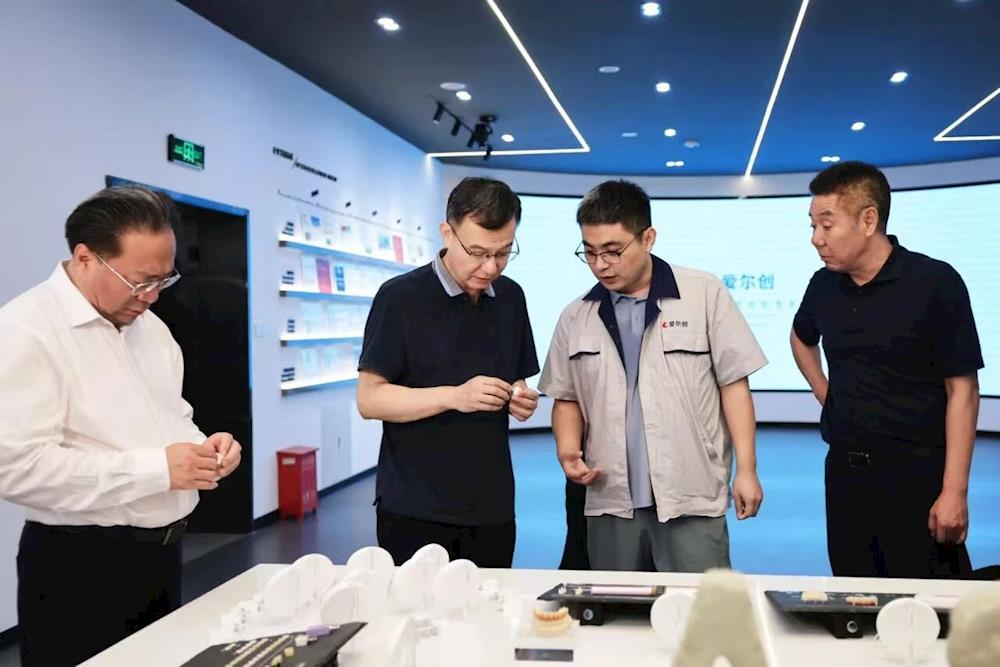 周波在本溪走访所联系企业时强调  强化责任担当  用心用情解决好企业发展难题